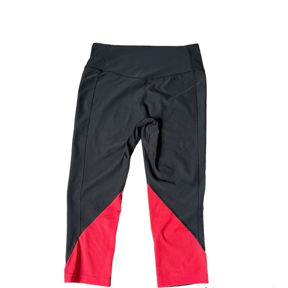 Nike Color Block Capri Workout Leggings